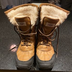 Ugg Adirondack II Snow Boots Size 8